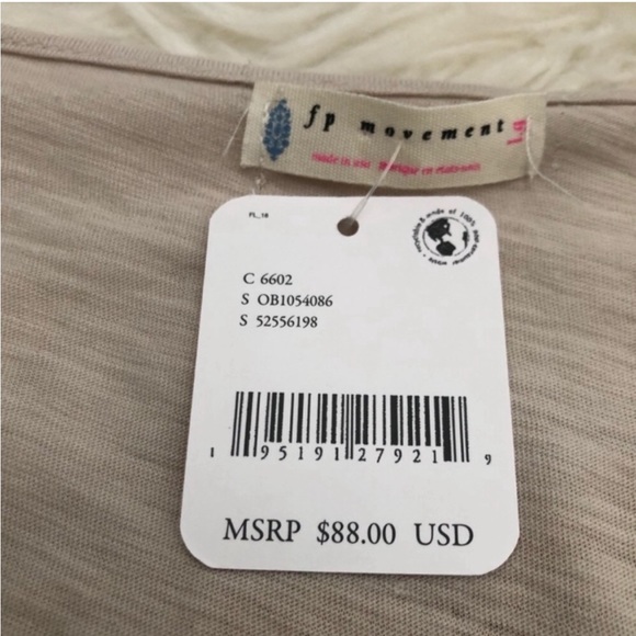 Free People Fringe Batwing Top NEW - Picture 4 of 4